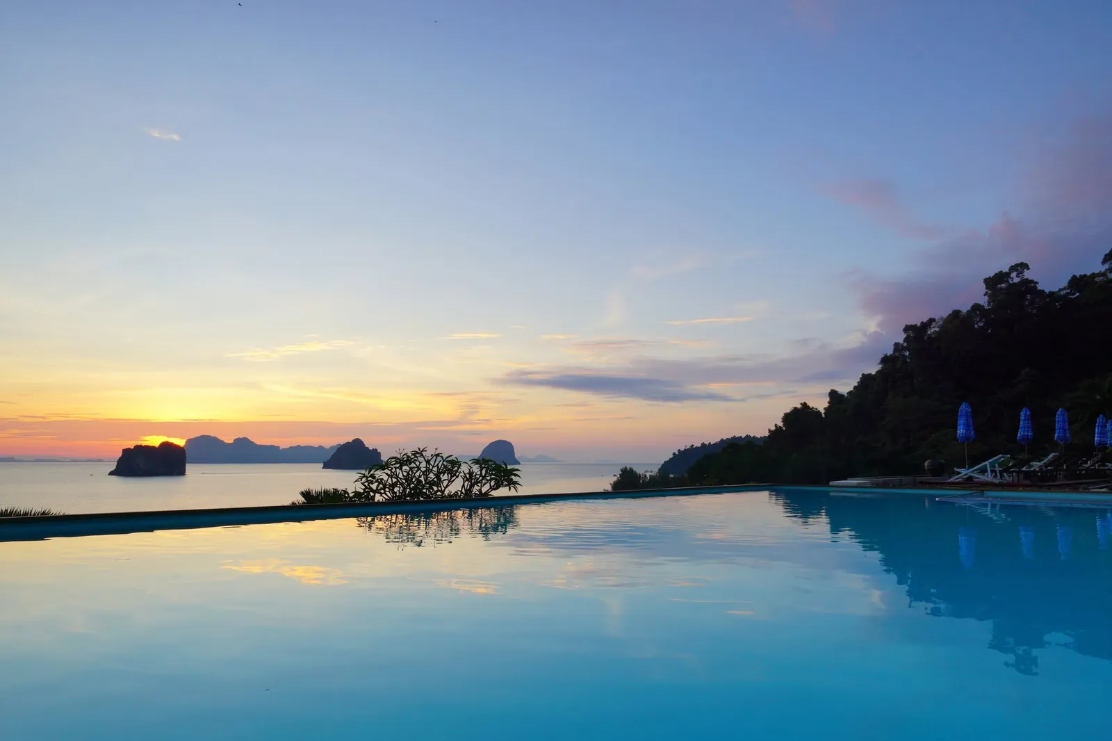 Swimming pool view 4