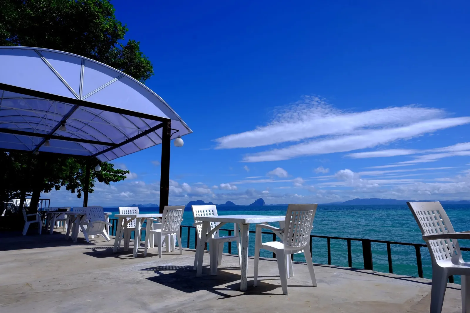 Restaurant view 4